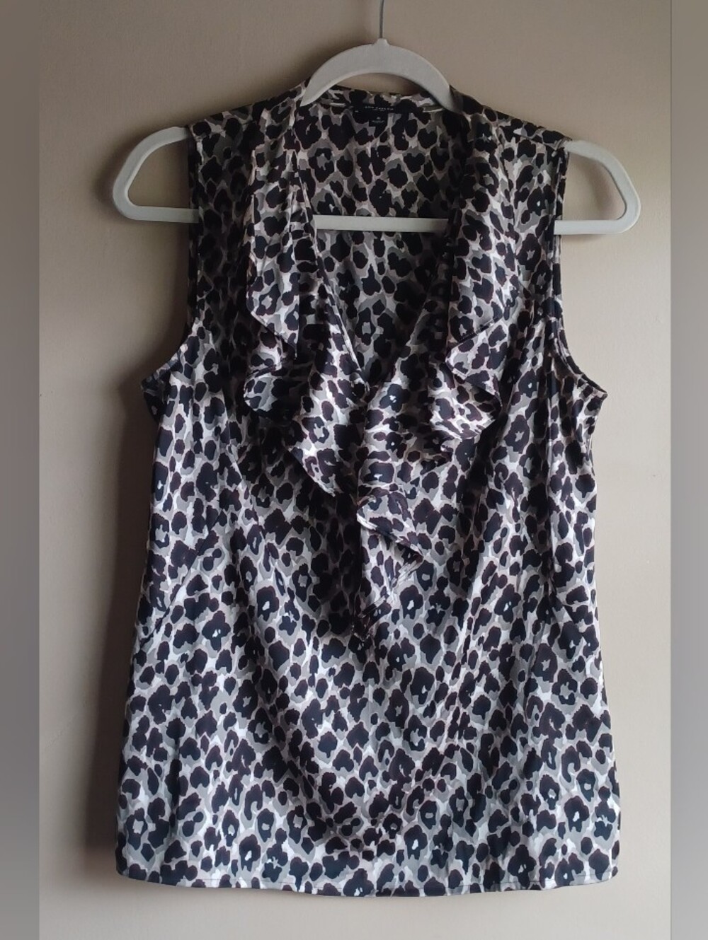 ANN TAYLOR Sleveeless Blouse In Brown-gray Animal Print  Sz6